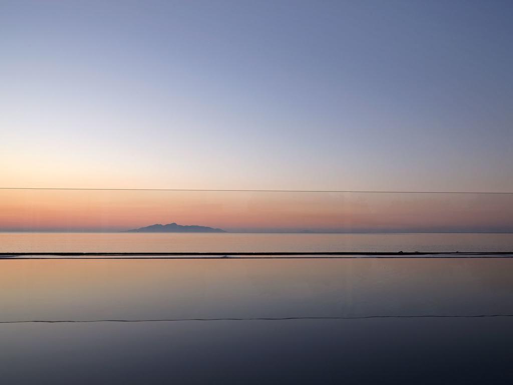 Incognito Beach Villa Santorini Kamári Exteriér fotografie