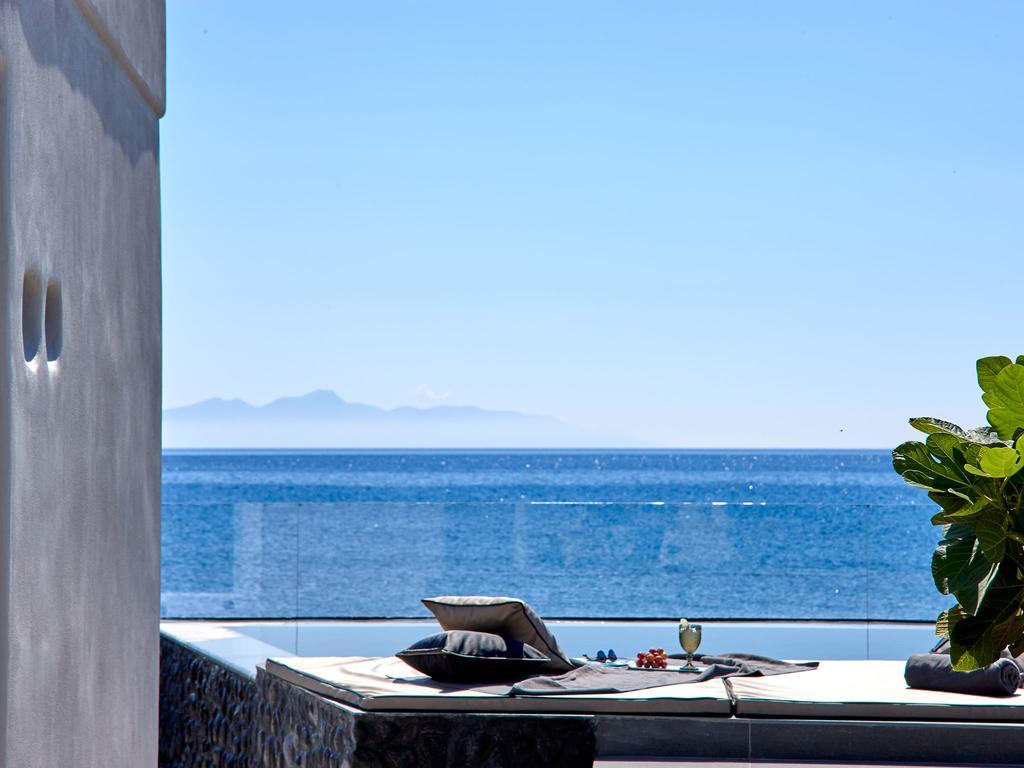Incognito Beach Villa Santorini Kamári Exteriér fotografie